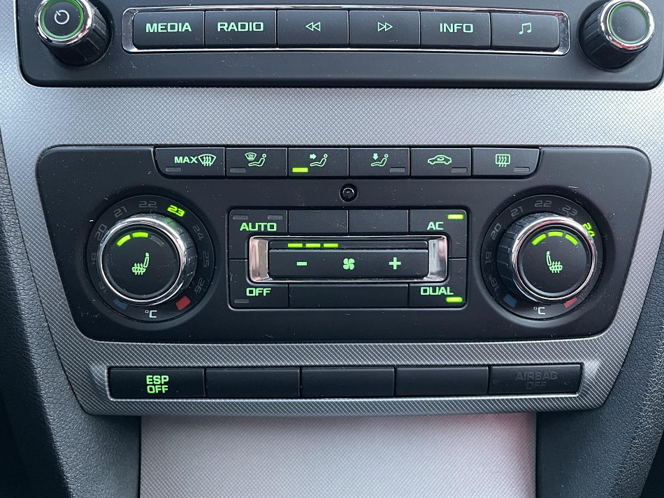 Škoda Octavia II 2.0 TDi Elegance