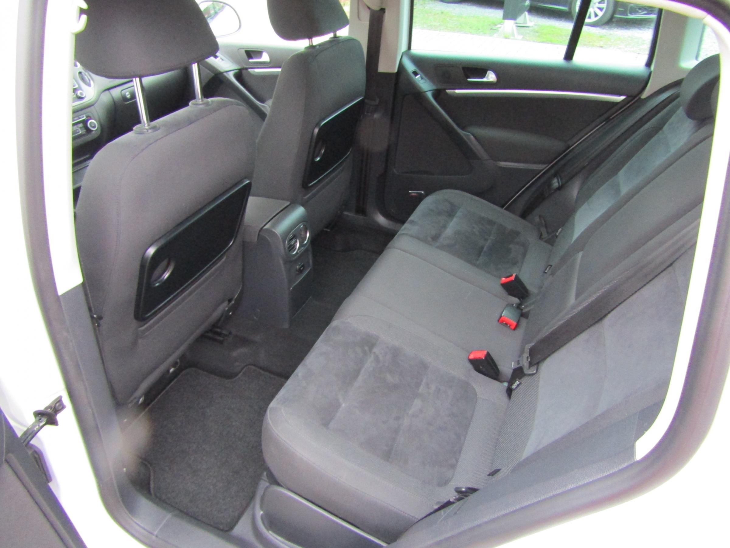 Volkswagen Tiguan, 2012 - pohled č. 10