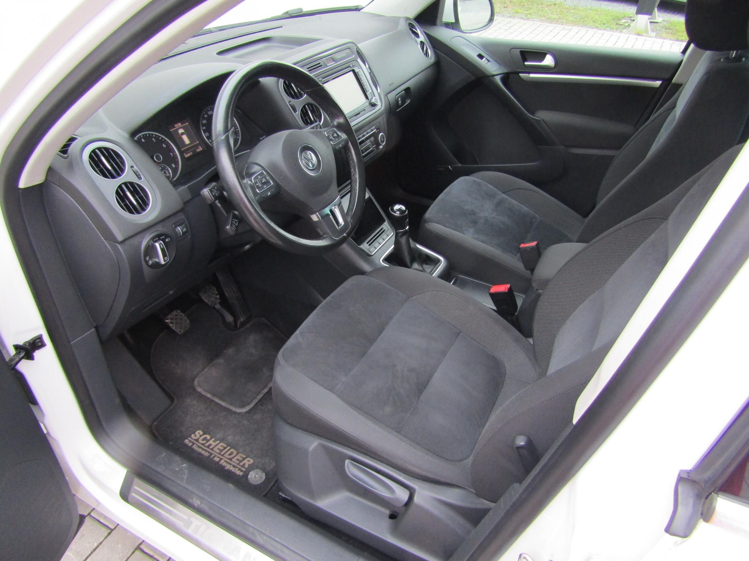 Volkswagen Tiguan, 2012 - pohled č. 9