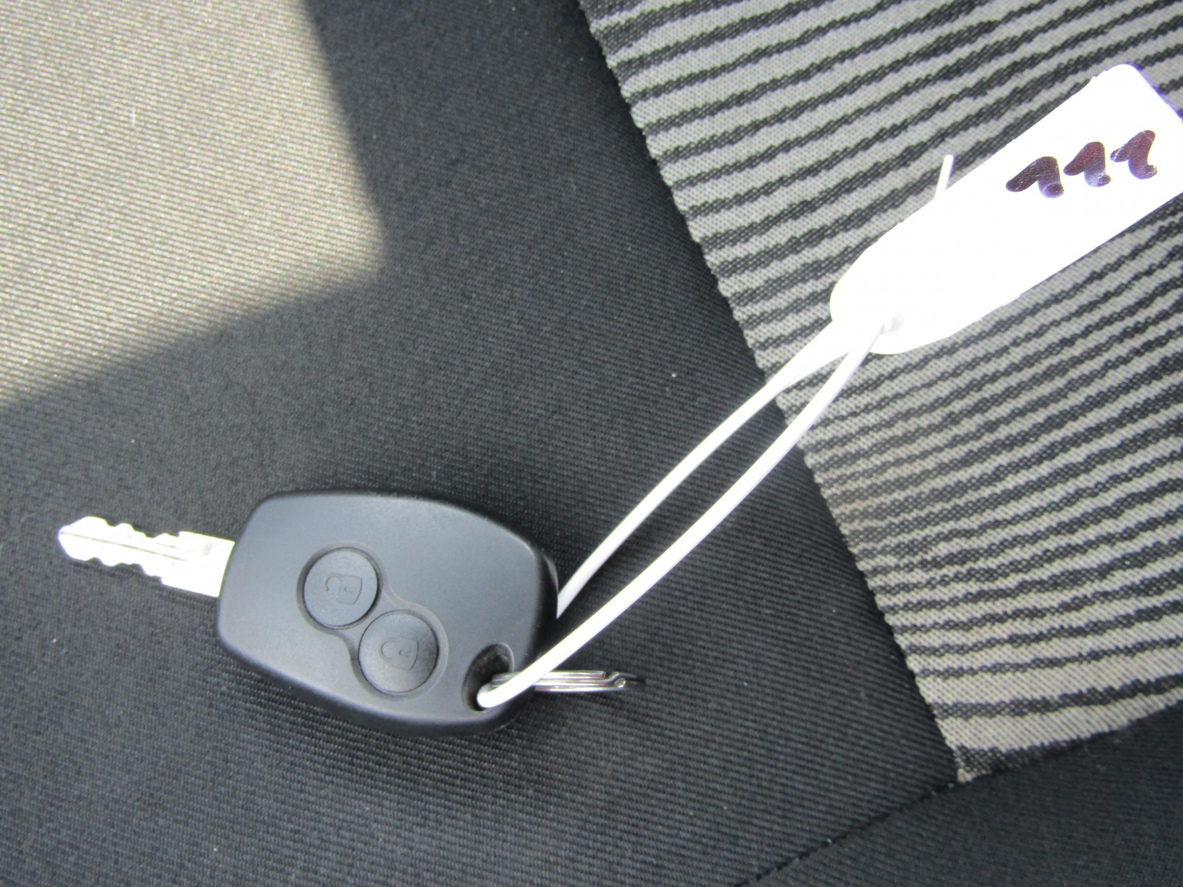 Dacia Sandero, 2009 - pohled č. 16