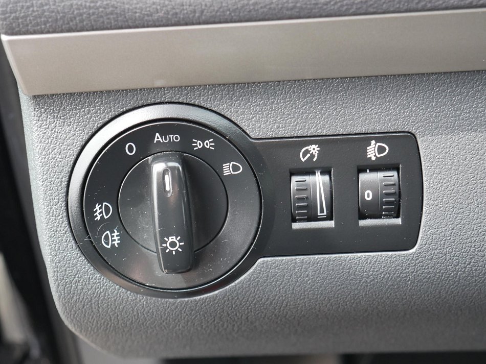 Volkswagen Touran 1.4 TSi 