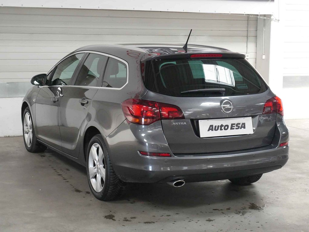 Opel Astra 2.0TDCi 