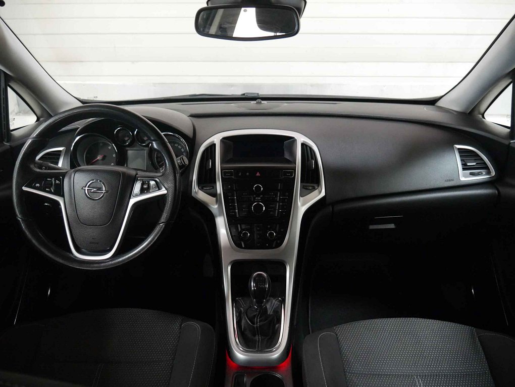 Opel Astra 2.0TDCi 