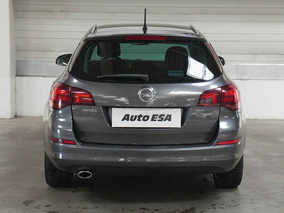 Opel Astra 2.0TDCi 