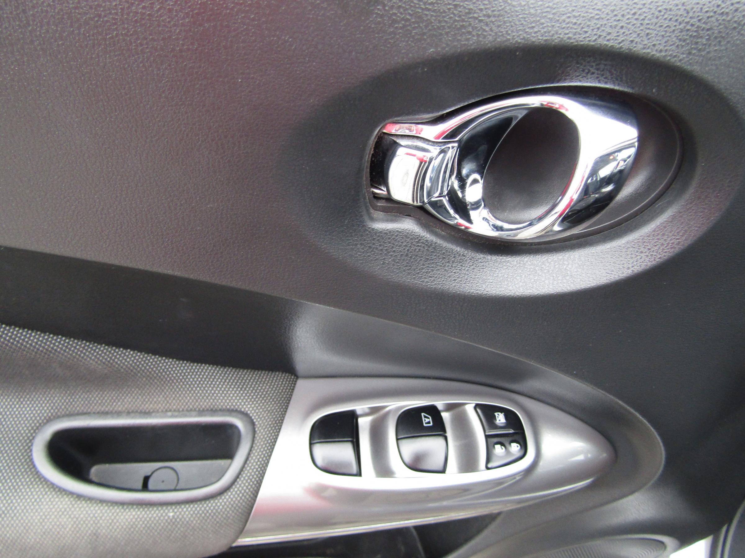 Nissan Juke, 2012 - pohled č. 11