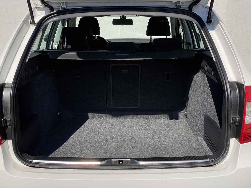 Škoda Superb II 2.0 TDi Ambition