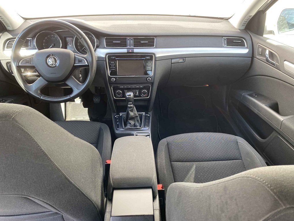Škoda Superb II 2.0 TDi Ambition