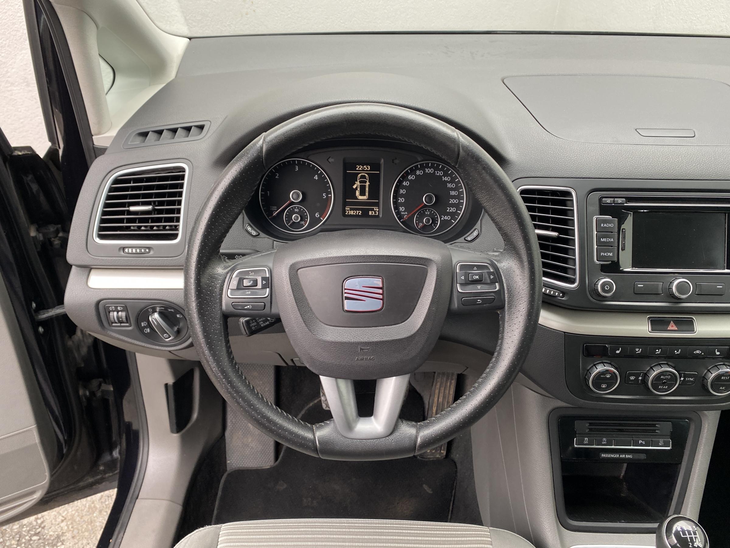 Seat Alhambra, 2014 - pohled č. 11