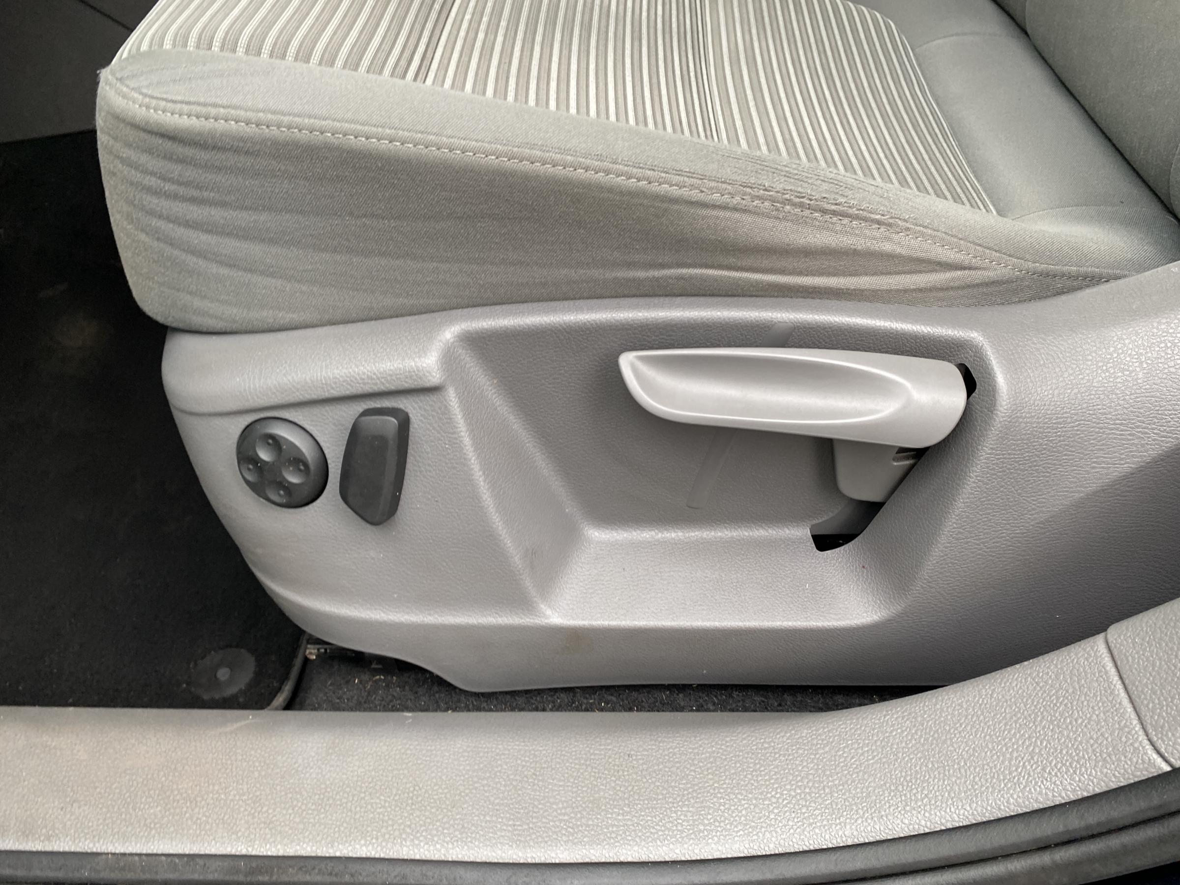 Seat Alhambra, 2014 - pohled č. 14