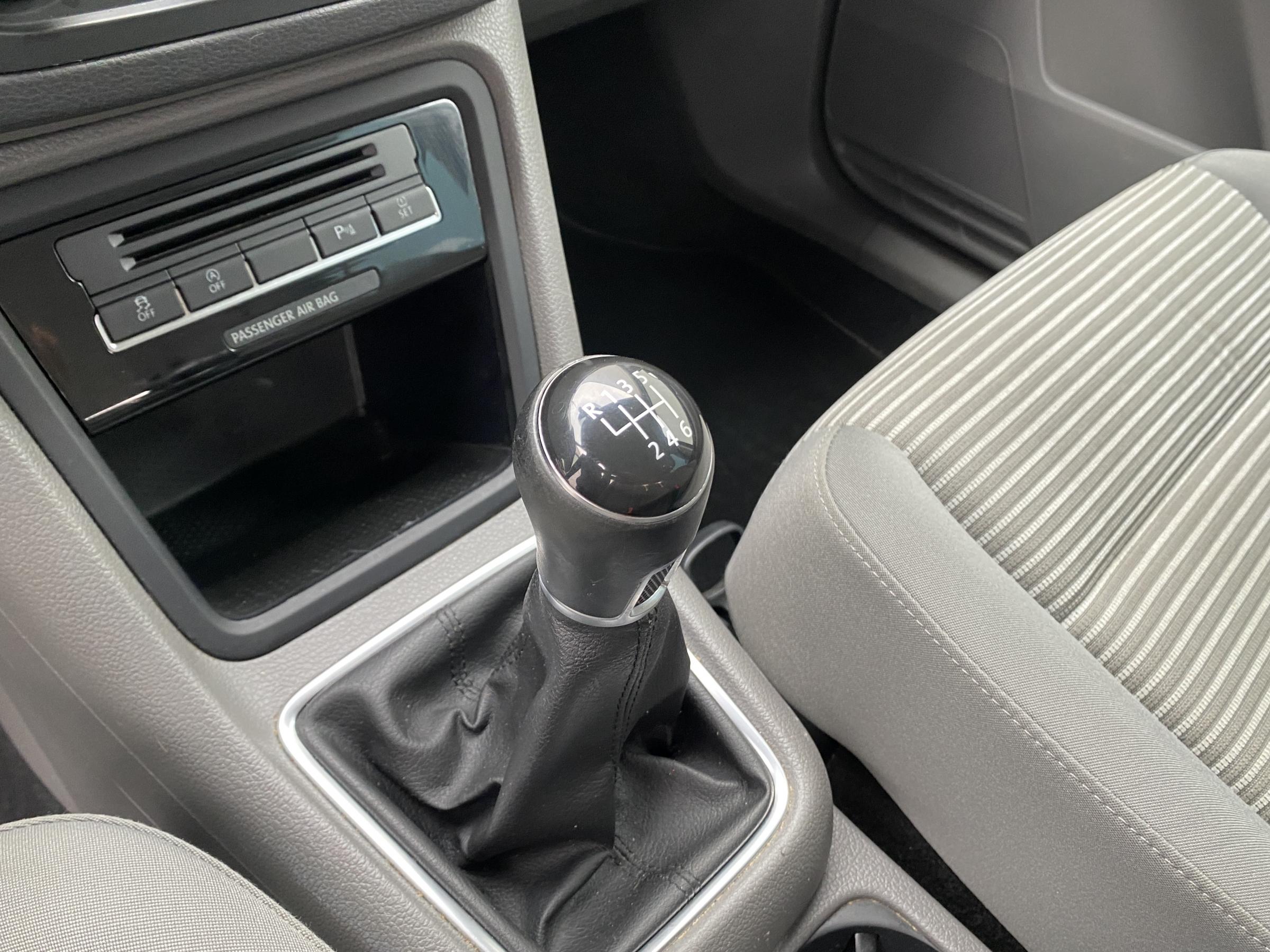 Seat Alhambra, 2014 - pohled č. 16