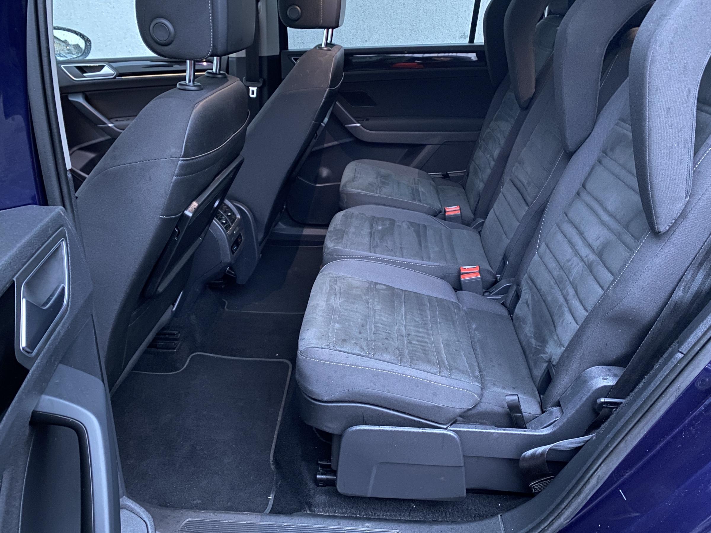 Volkswagen Touran, 2016 - pohled č. 10