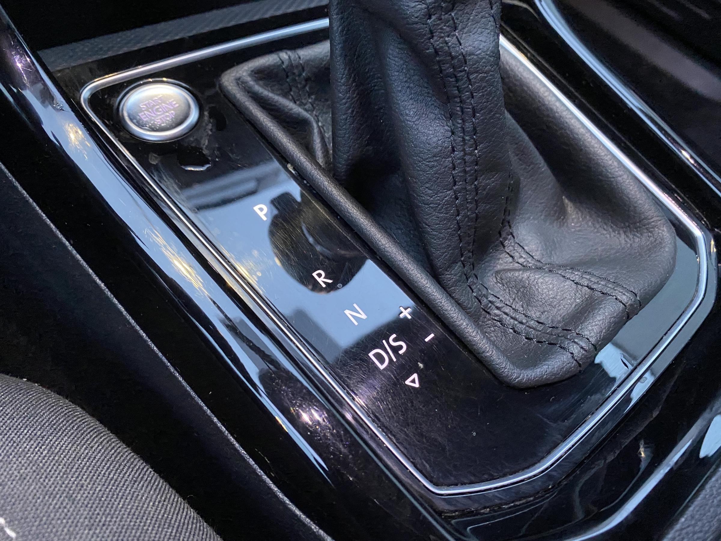 Volkswagen Touran, 2016 - pohled č. 14