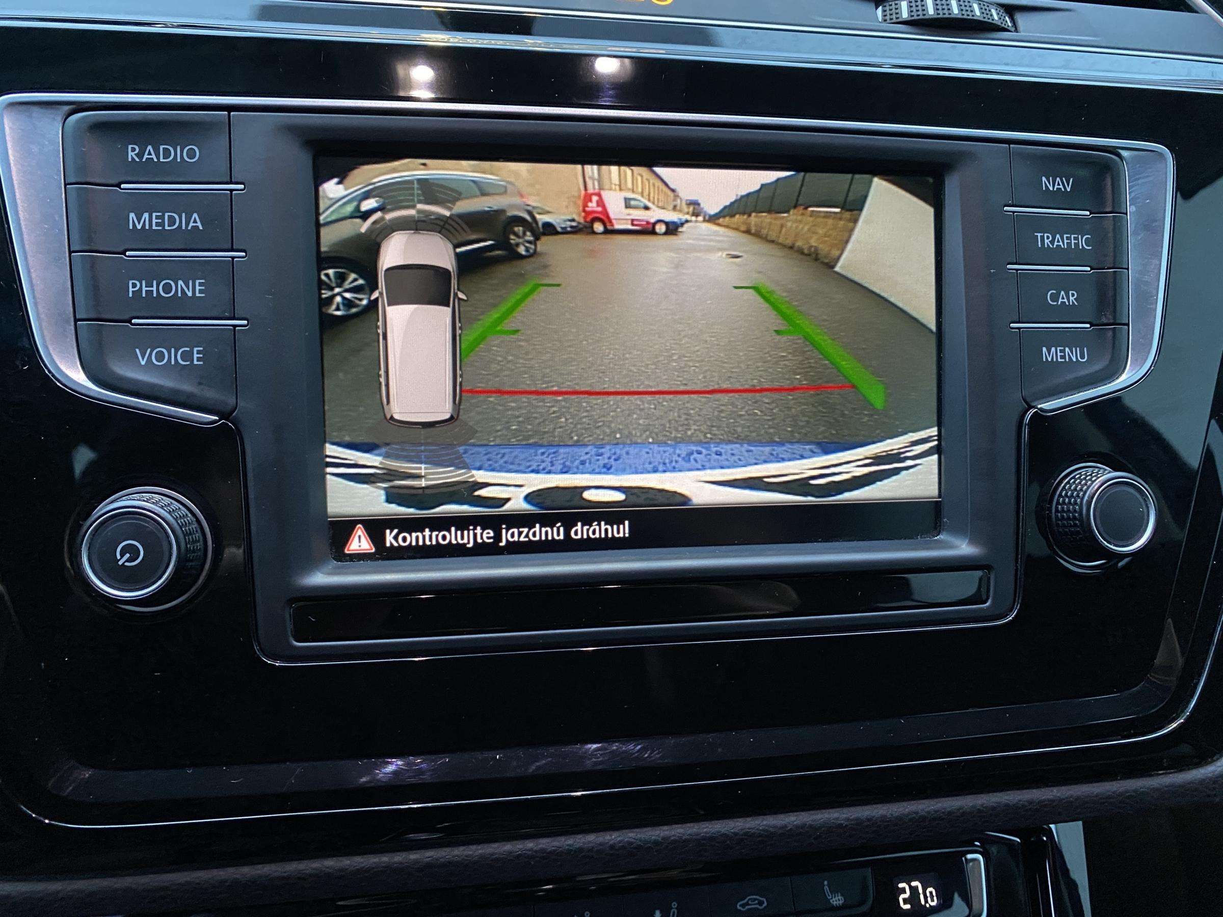 Volkswagen Touran, 2016 - pohled č. 18