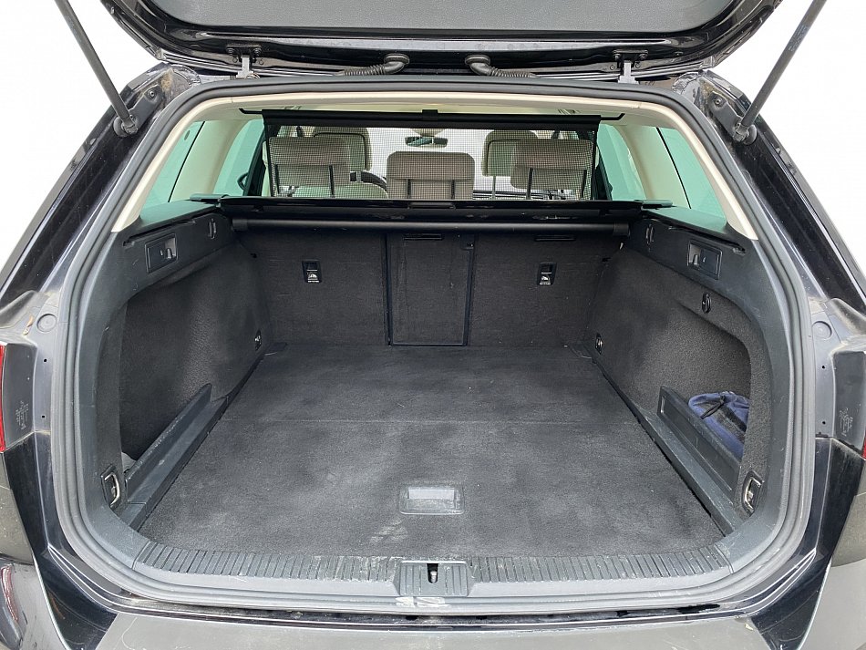 Volkswagen Passat 2.0 TDi Highline