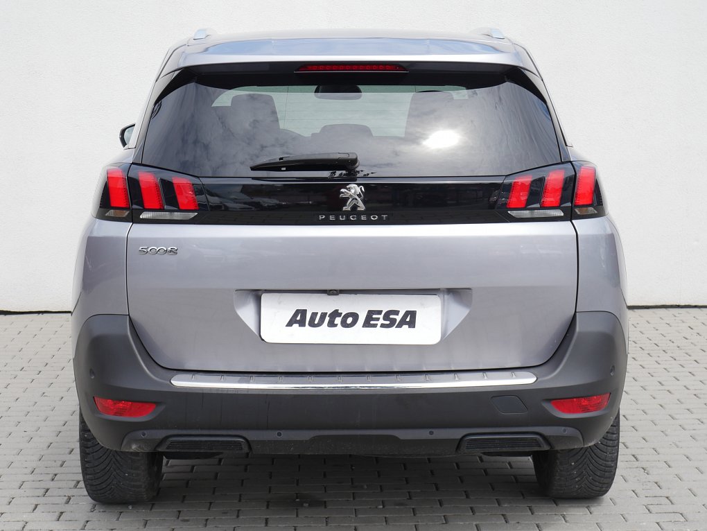 Peugeot 5008 1.2PT Allure