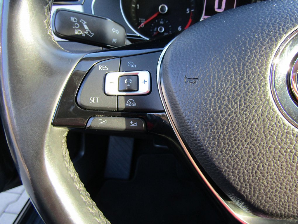 Volkswagen Passat 1.6 TDi 