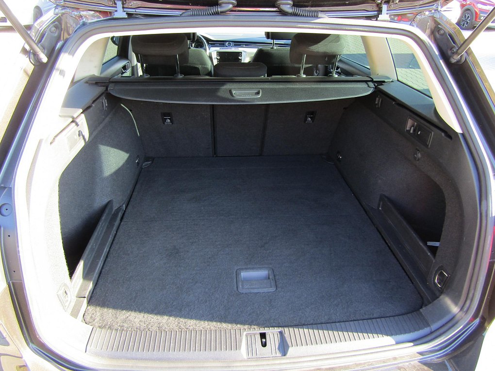 Volkswagen Passat 1.6 TDi 