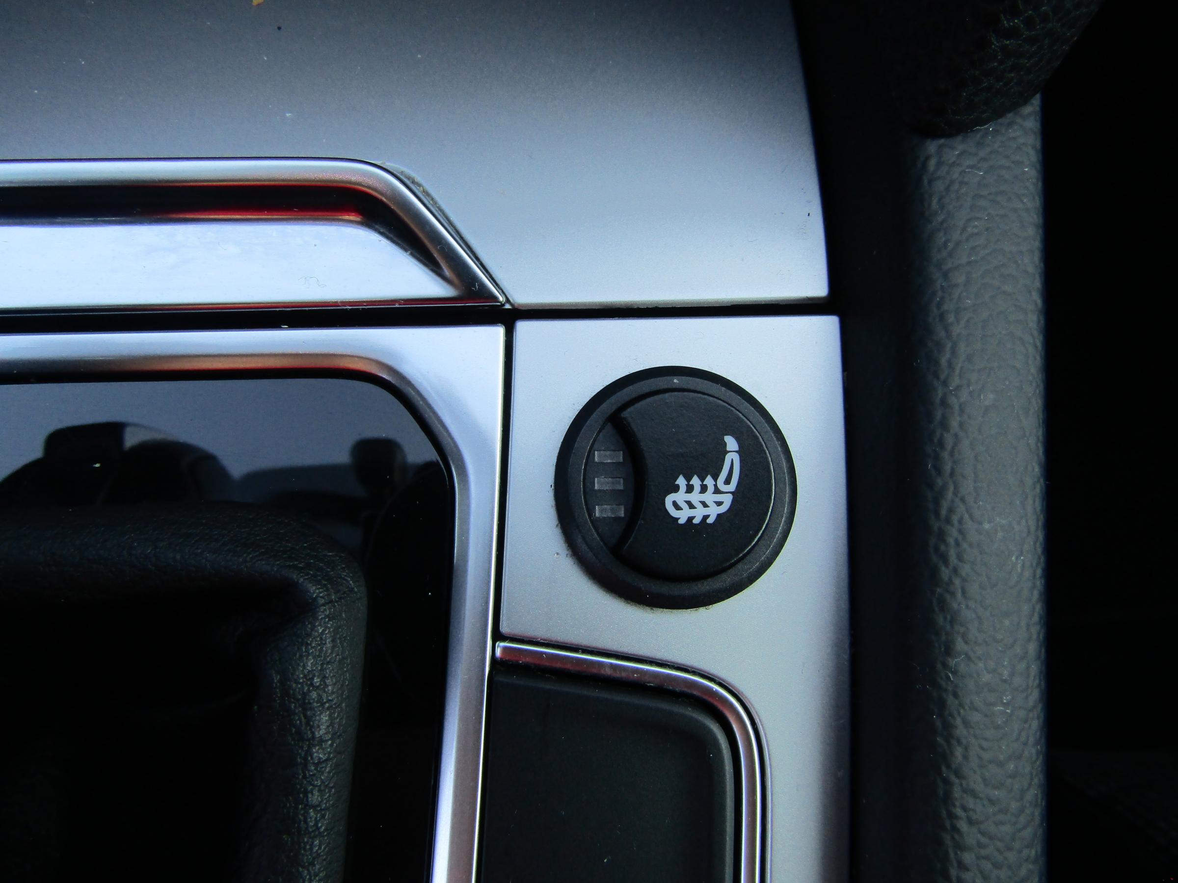 Volkswagen Passat, 2018 - pohled č. 16