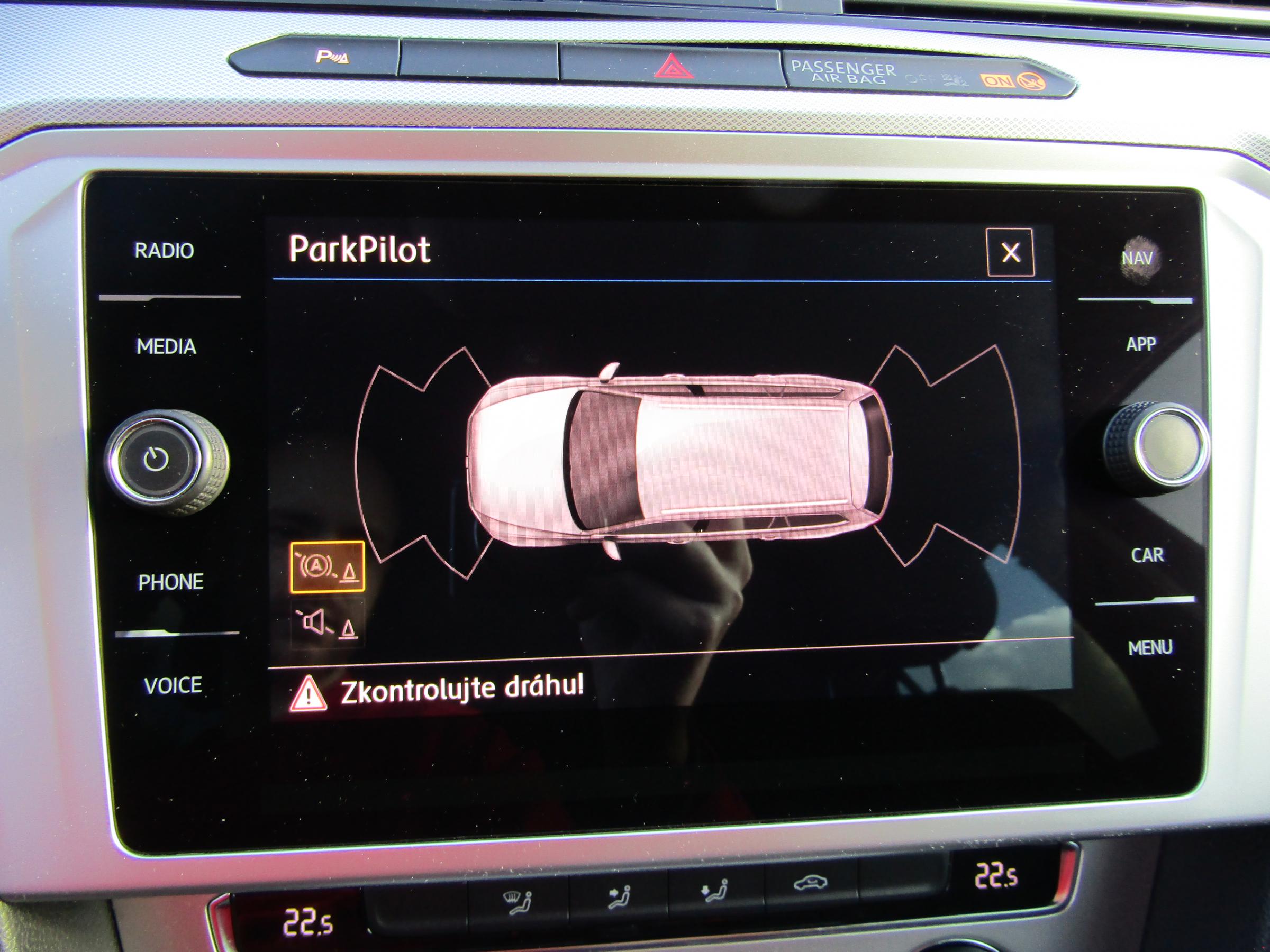 Volkswagen Passat, 2018 - pohled č. 17