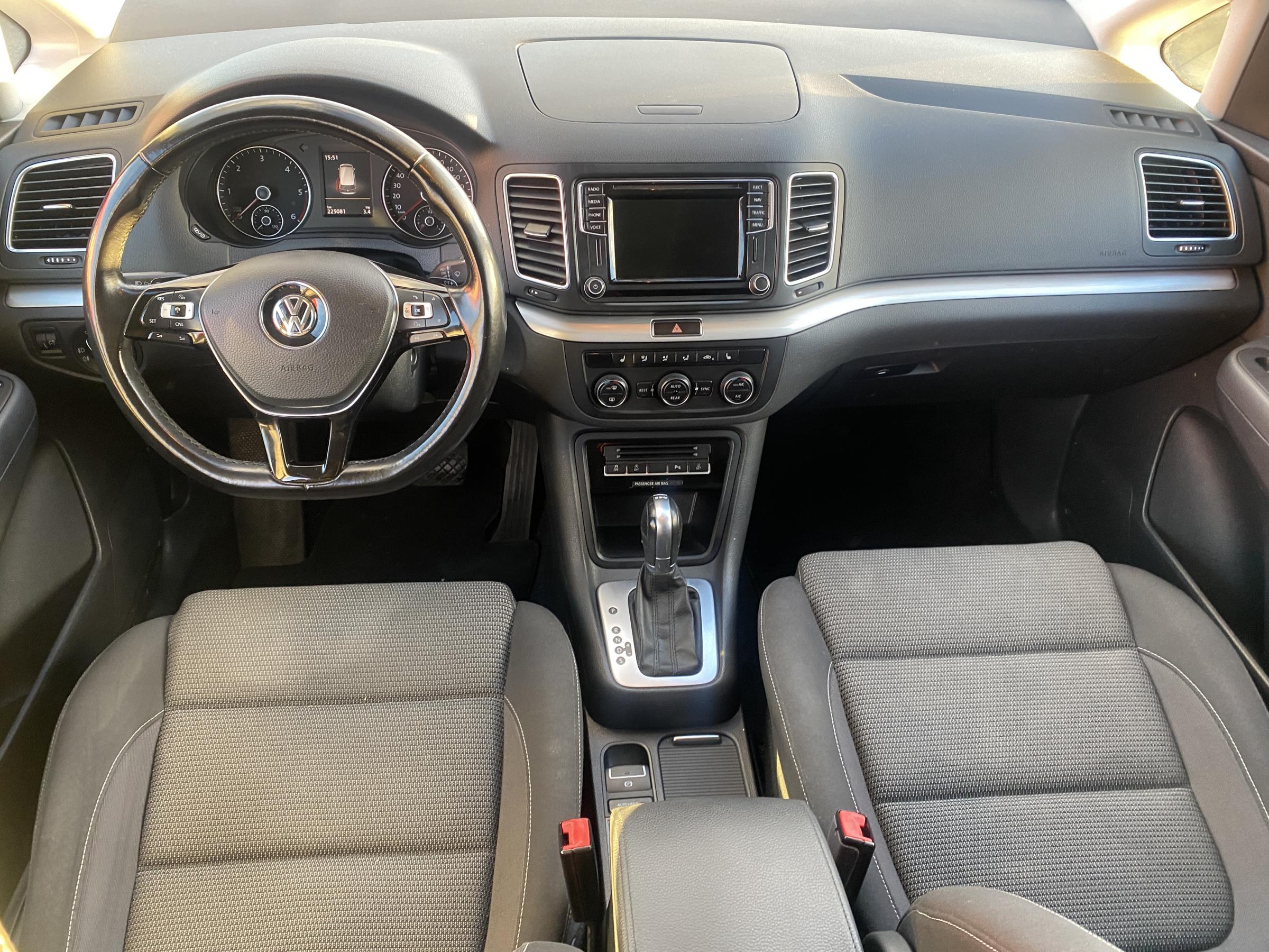 Volkswagen Sharan, 2015 - pohled č. 8