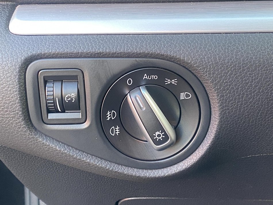 Volkswagen Sharan 2.0TDi 