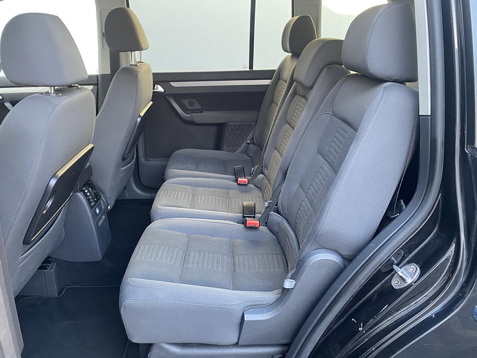 Volkswagen Touran 2.0 TDi Highline