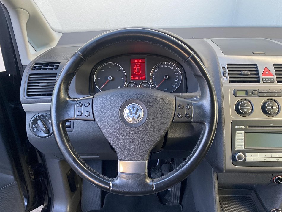 Volkswagen Touran 2.0 TDi Highline