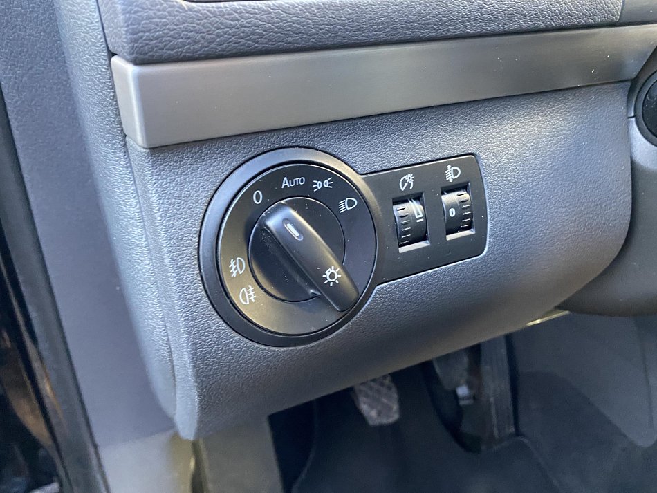 Volkswagen Touran 2.0 TDi Highline