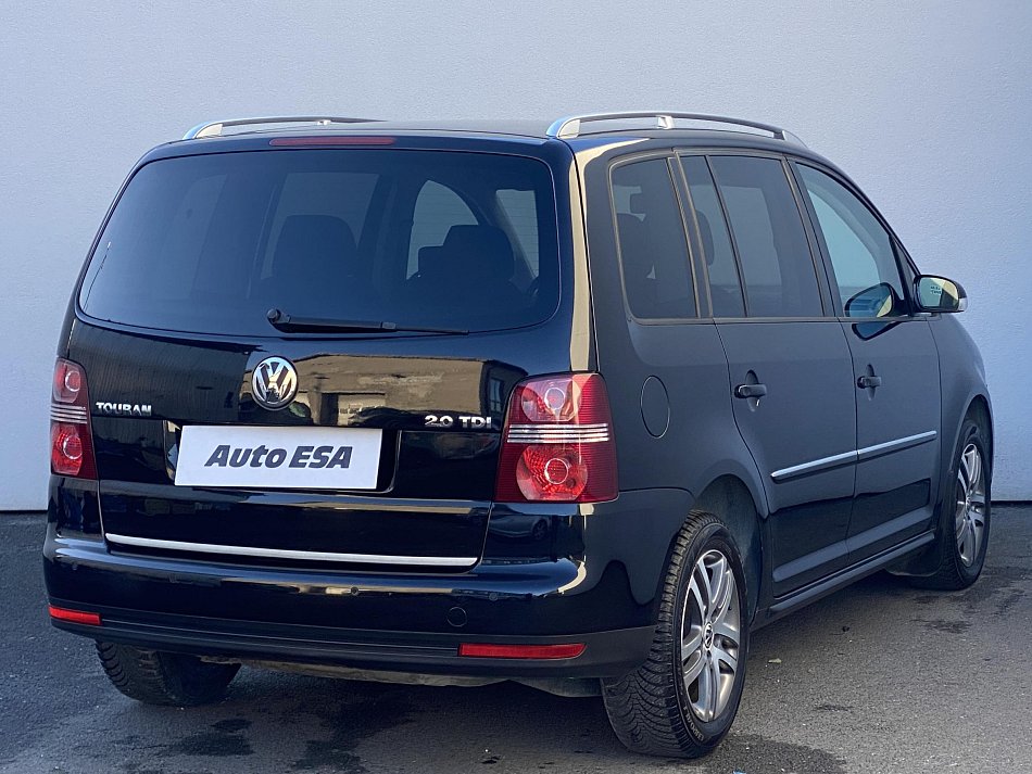Volkswagen Touran 2.0 TDi Highline