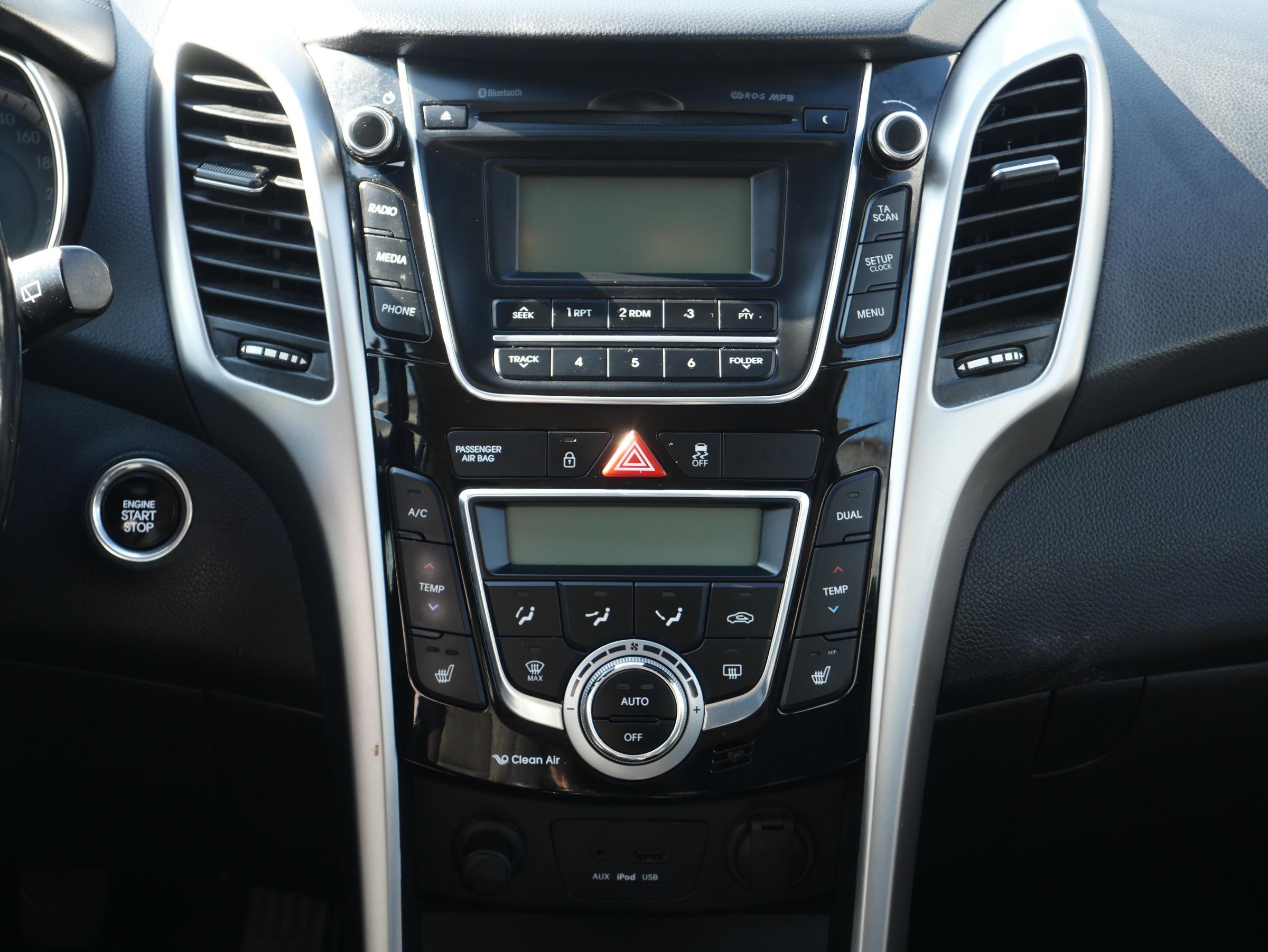 Hyundai i30, 2013 - pohled č. 11