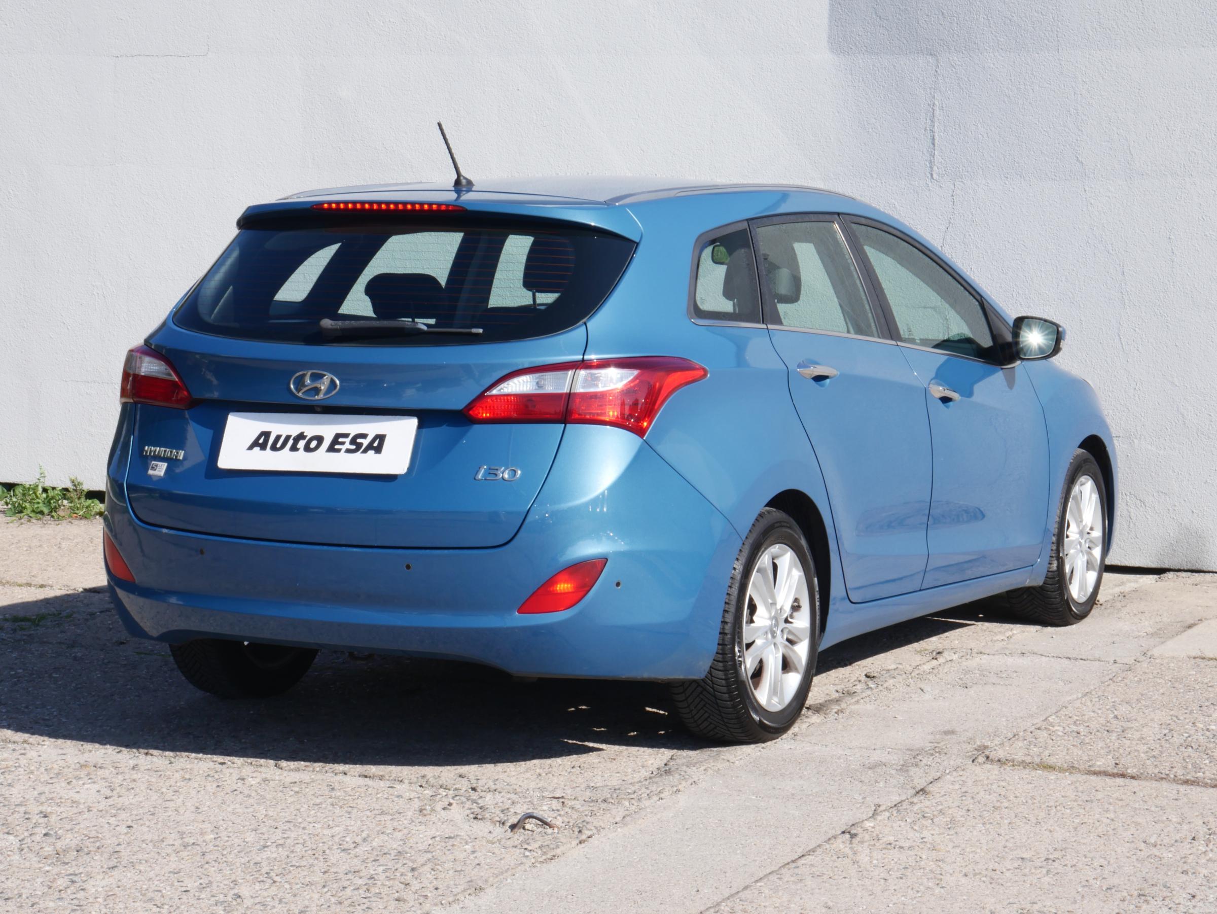 Hyundai i30, 2013 - pohled č. 6