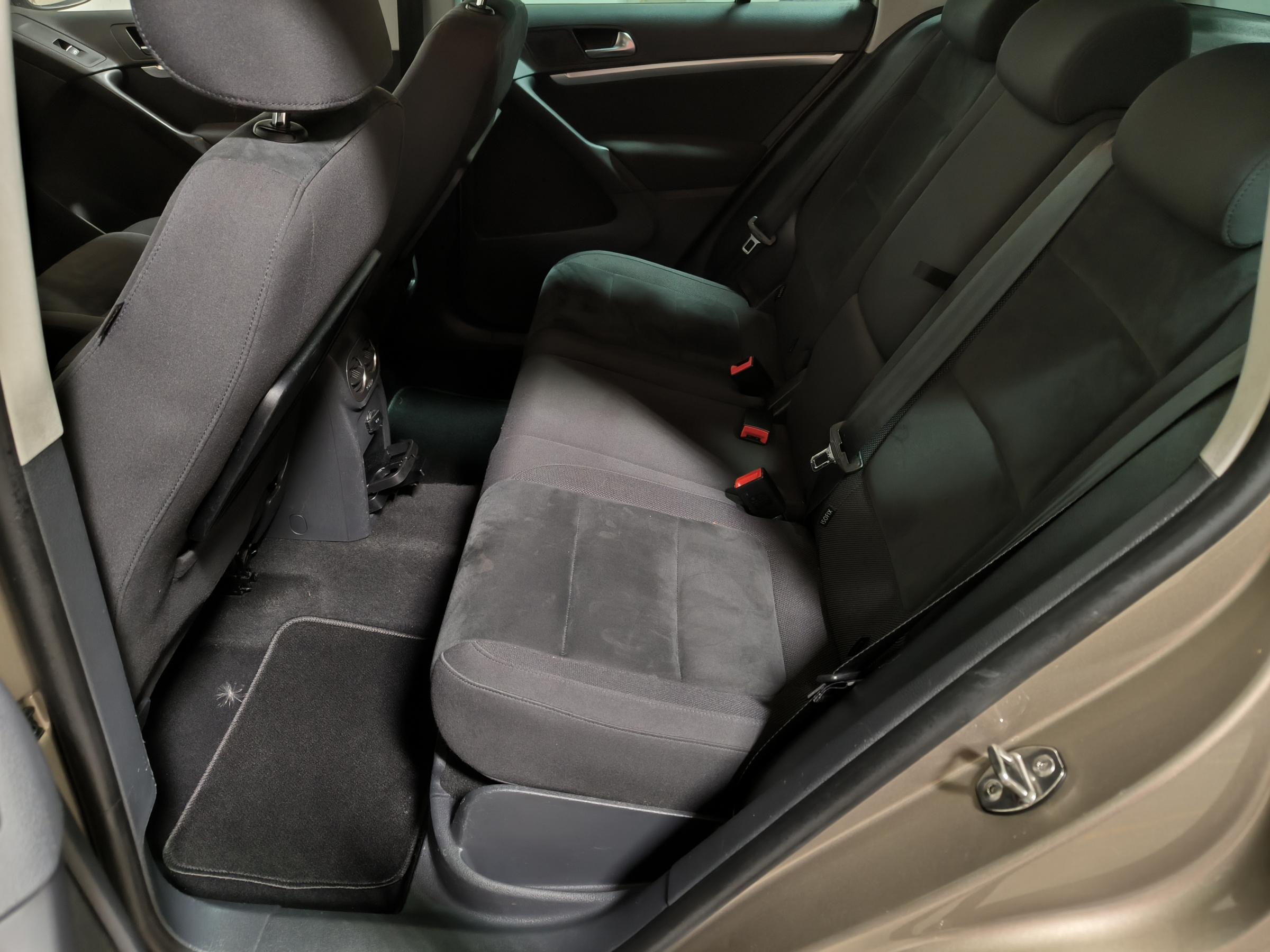 Volkswagen Tiguan, 2013 - pohled č. 10