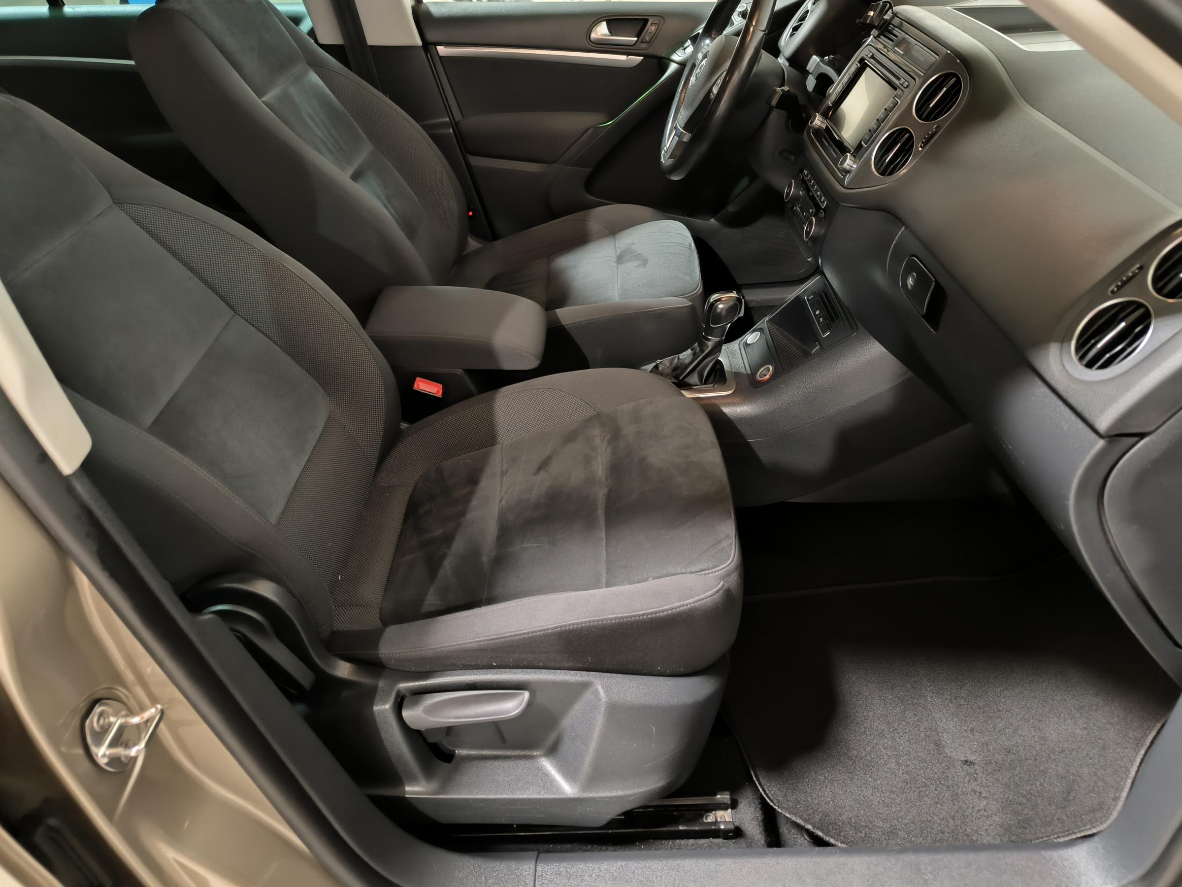 Volkswagen Tiguan, 2013 - pohled č. 12