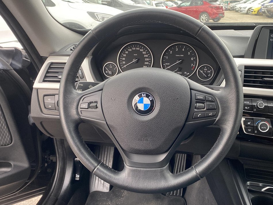BMW Řada 3 2.0  Gran Turismo 330i xDrive