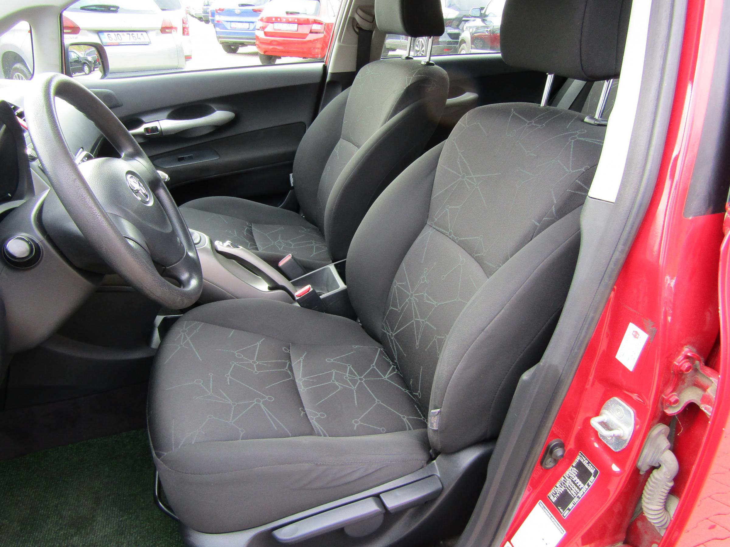 Toyota Auris, 2009 - pohled č. 9