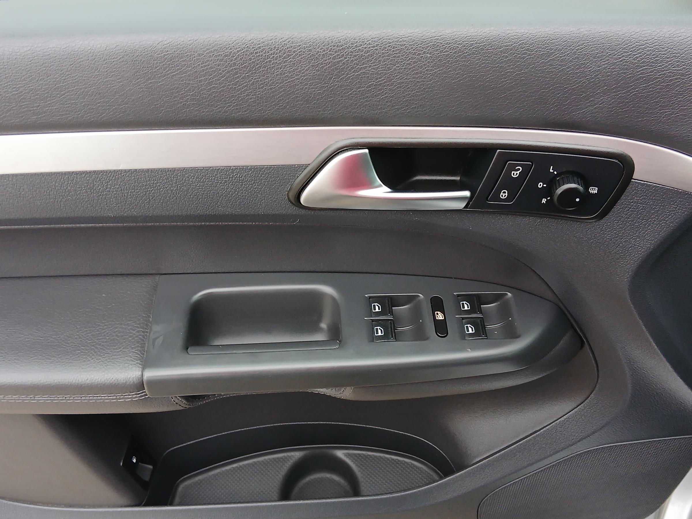 Volkswagen Touran, 2007 - pohled č. 11