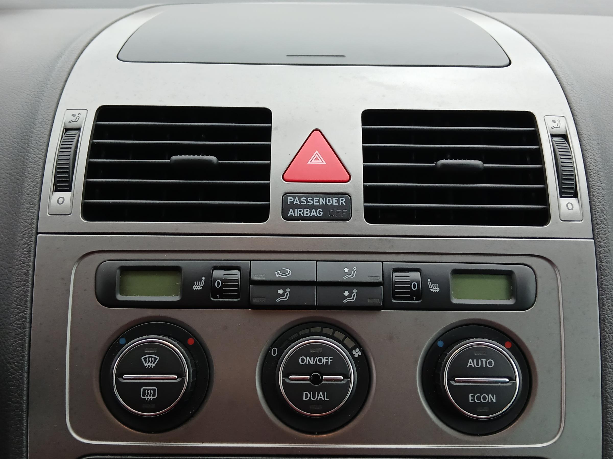 Volkswagen Touran, 2007 - pohled č. 13