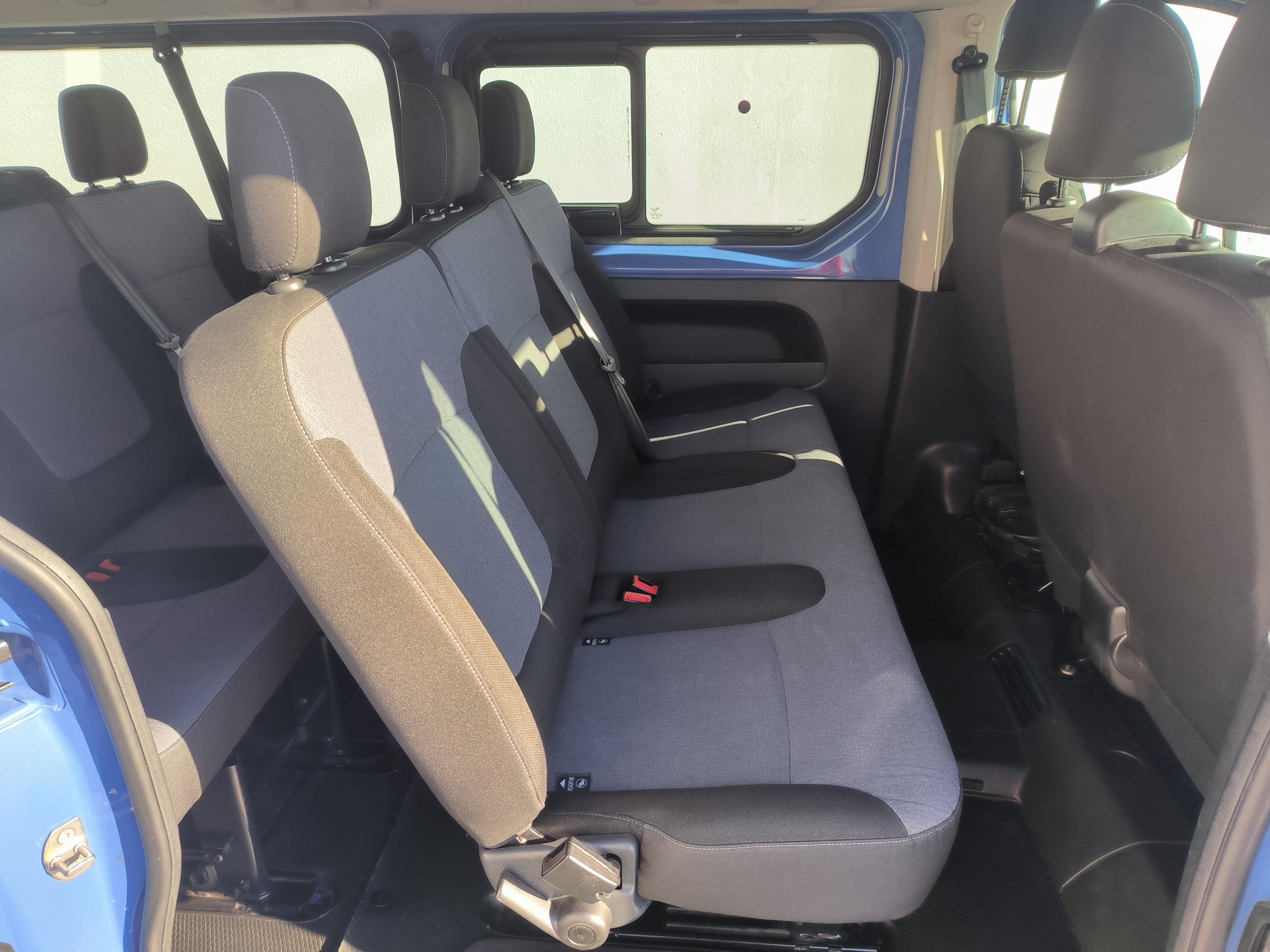 Opel Vivaro, 2015 - pohled č. 11