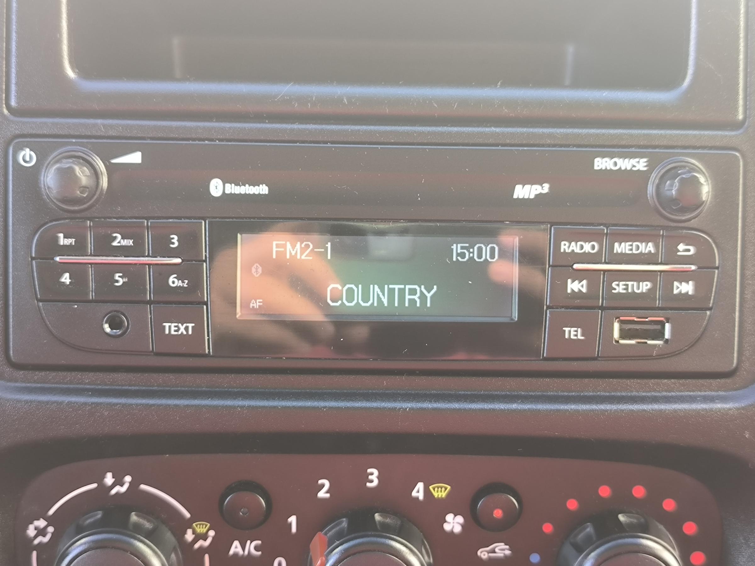 Opel Vivaro, 2015 - pohled č. 13