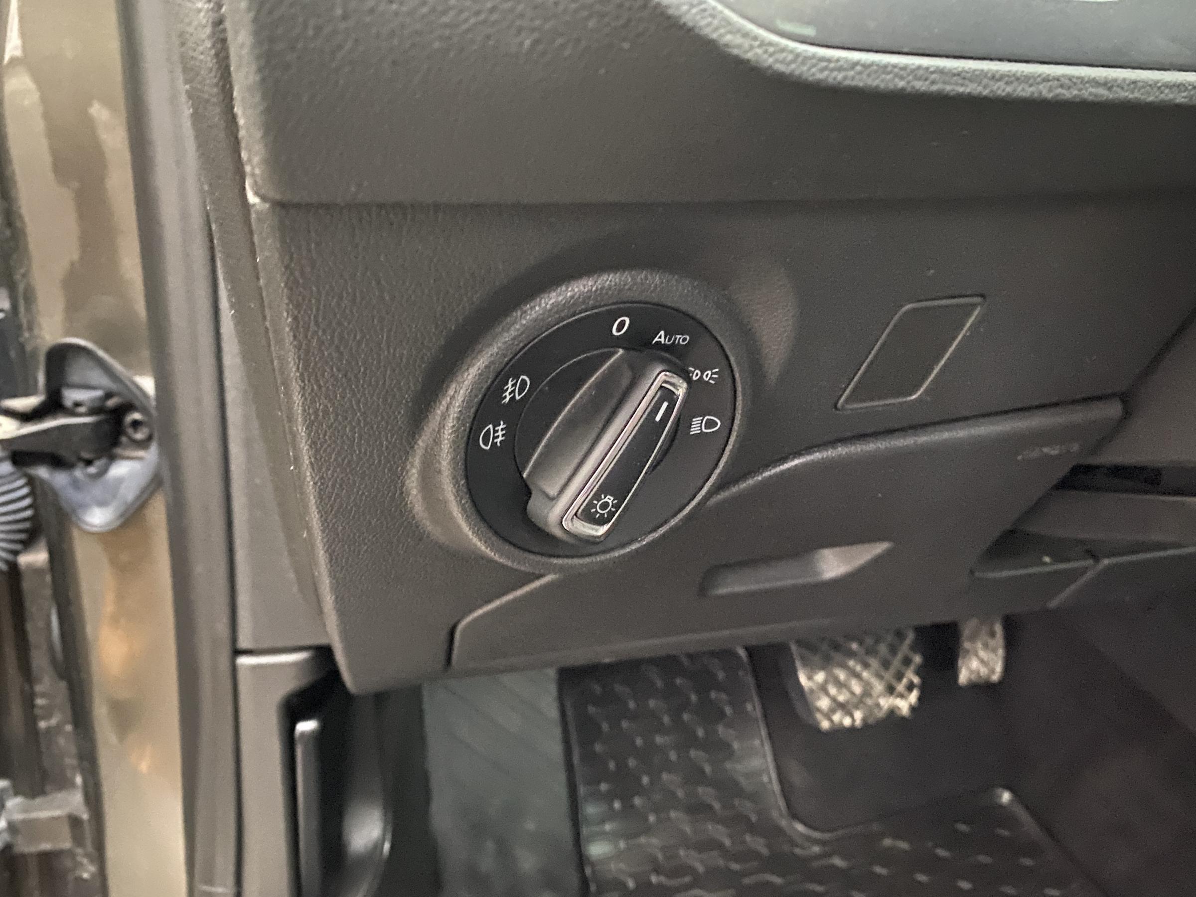 Seat Leon, 2016 - pohled č. 15