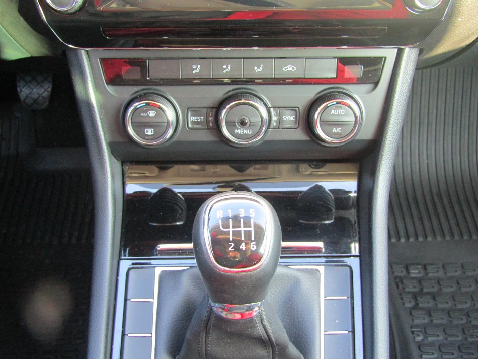 Škoda Superb III 1.6 TDi 