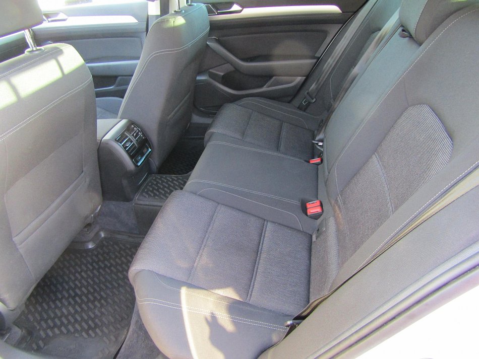 Volkswagen Passat 2.0TDi 