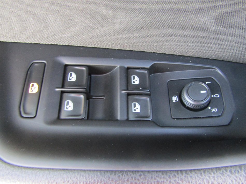 Volkswagen Passat 2.0TDi 