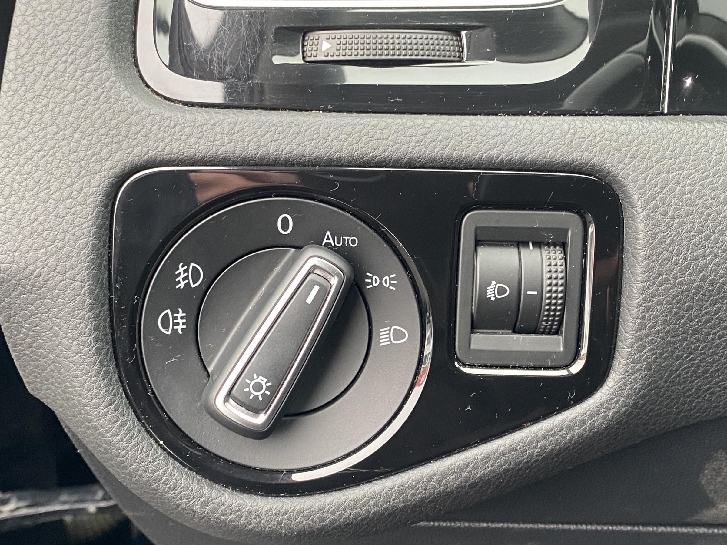 Volkswagen Golf, 2017 - pohled č. 18