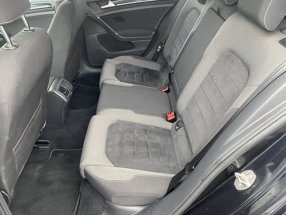 Volkswagen Golf 2.0 TDI 