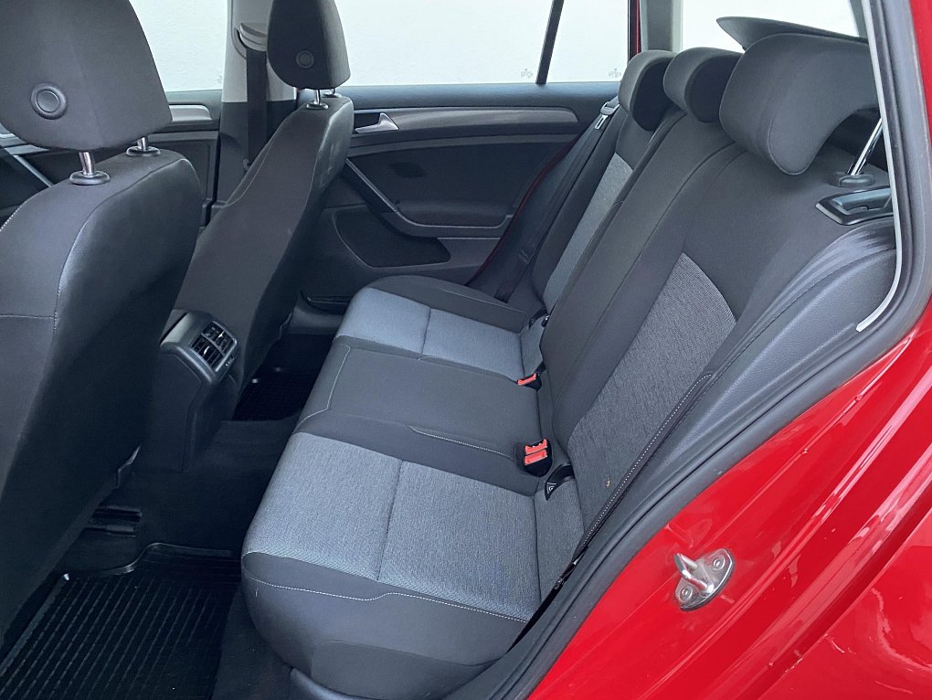 Volkswagen Golf 1.2TSi 