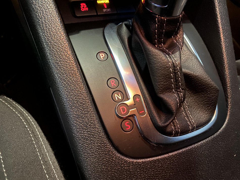 Volkswagen Scirocco 2.0TSi 