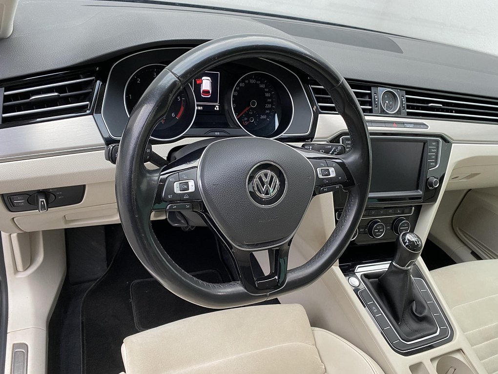 Volkswagen Passat 2.0 TDi Highline
