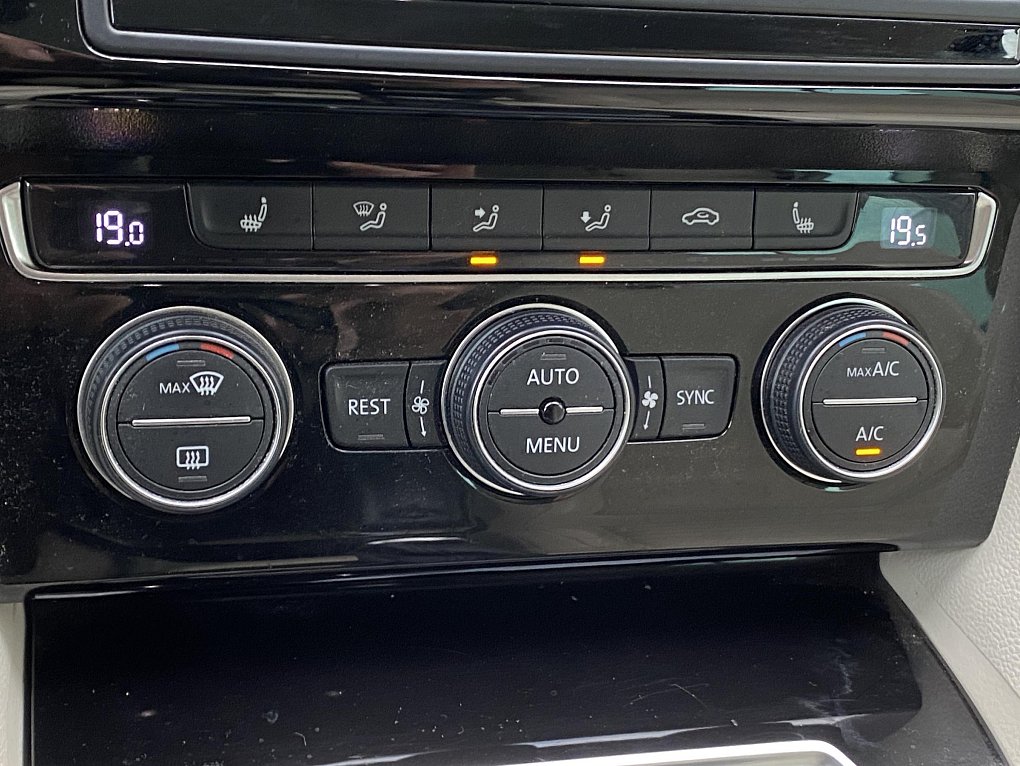 Volkswagen Passat 2.0 TDi Highline