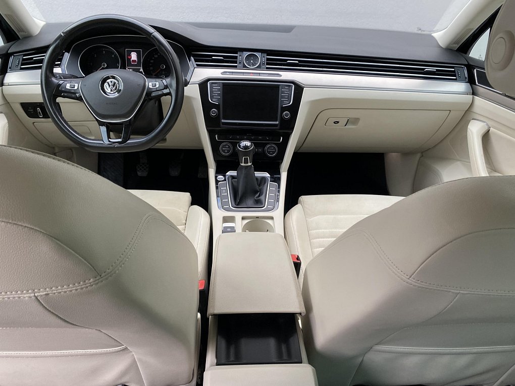 Volkswagen Passat 2.0 TDi Highline